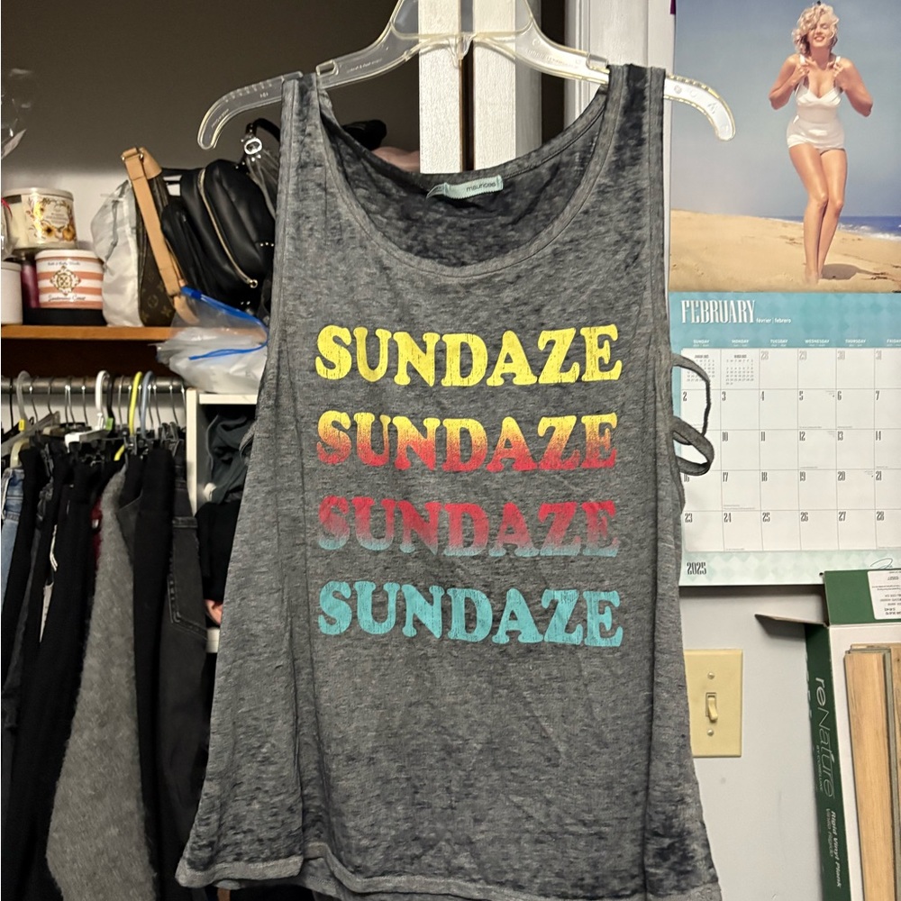 Maurices Gray Muscle Tee with Colorful Print - Picture 1 of 3